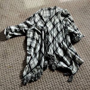 Torrid size 2 plaid 3/4 length sleeve drape front cardigan